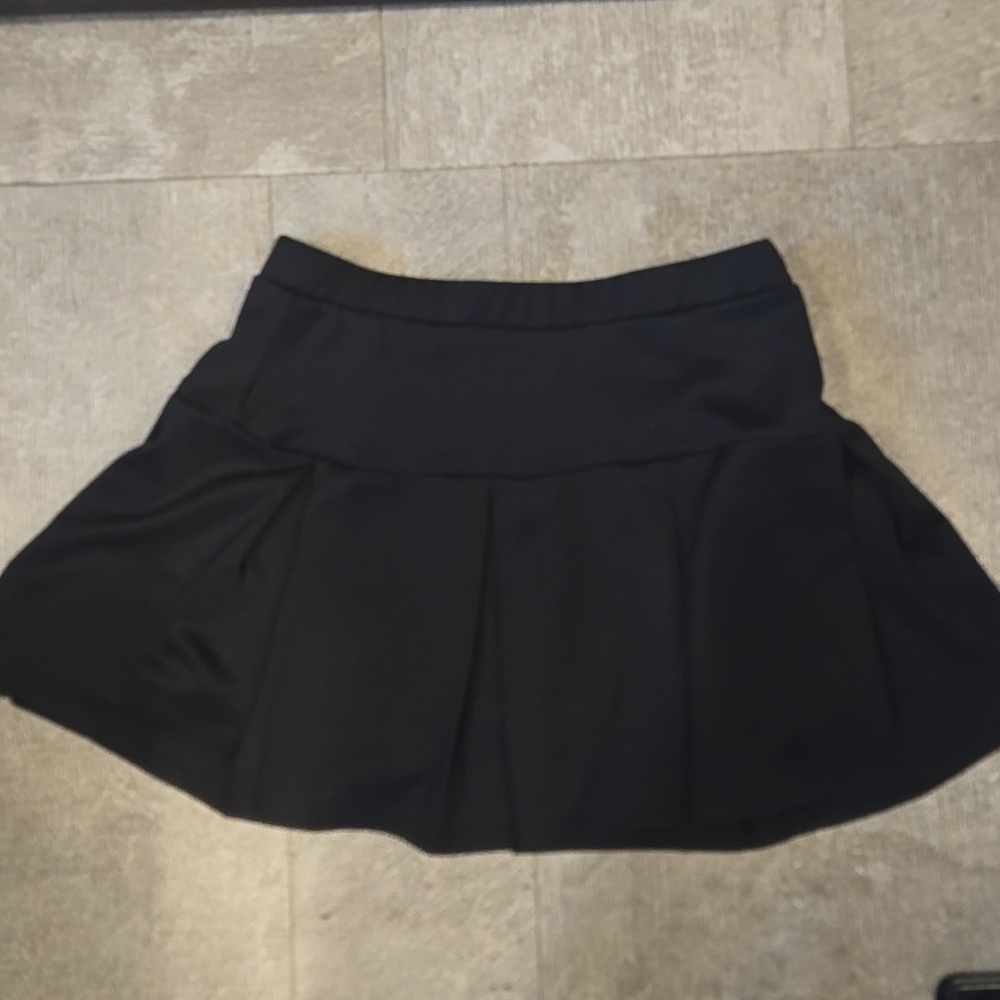 Cute little black skort Size Medium